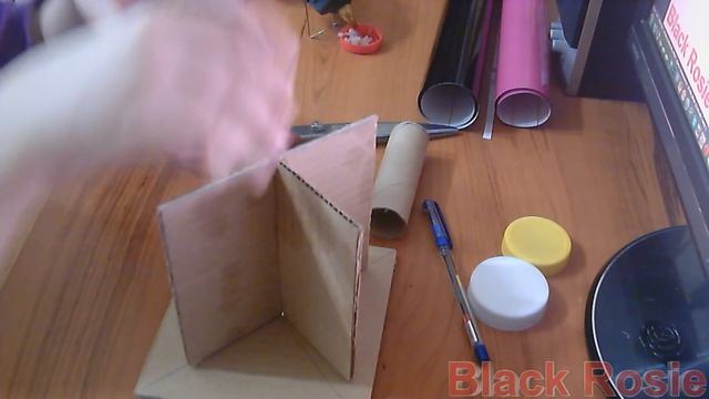 Как сделать кухонный стол и стул для куклы. How to make a kitchen table for doll. смотреть онлайн
