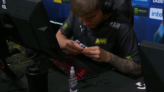 Симпл собирает клаву на турнире смотреть онлайн