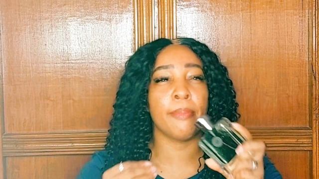 VERSENCIA ESSENCE FRAGRANCE REVIEW/AFFORDABLE MIDDLEEASTERN FRAGRANCE/VERSACE VERSENCE DUPE