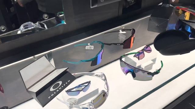 Canada smart Shopping 🛍️🇨🇦chinook mall🇨🇦 #canada #usa #india #calgary #punjabi #canadalife #fun смотреть онлайн