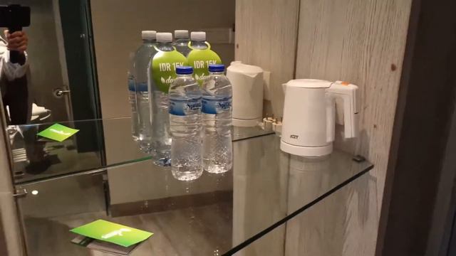 Hotel Daun Bali Seminyak|Hotel Murah Instagramable Di Bali|Hotel Strategis Di Bali #hotelreview