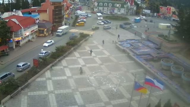Вебкамера "Площадь Советская". Запись 15.11.2016 08:00:16 смотреть онлайн