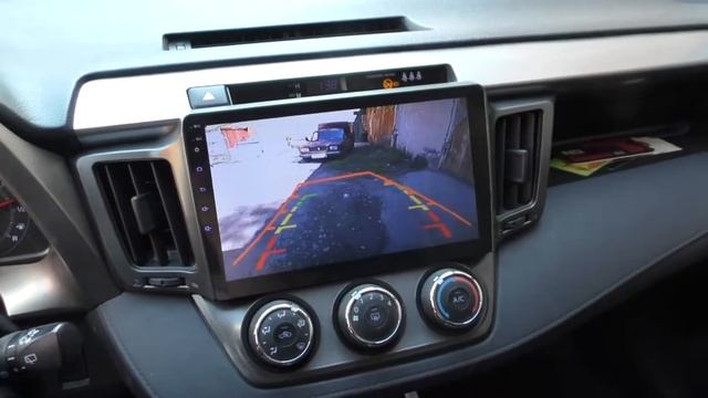 Магнитола LeTrun на Toyota RAV4 2015 года