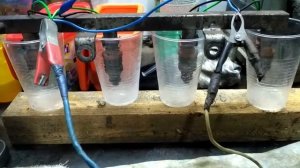 Очень простой и дешёвый способ промывки форсунок в гаражных или домашних условиях...