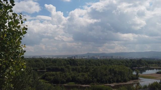 Панорамные виды при движении вниз по ул. Белинского ( Красноярск лето 2022 ) смотреть онлайн