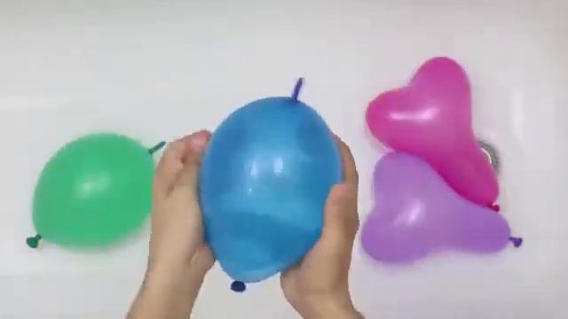 Reverse Happy Kids: Желтый шарик Развивающее видео Учим цвета Лопаем воздушные Шарики с водой Поем смотреть онлайн
