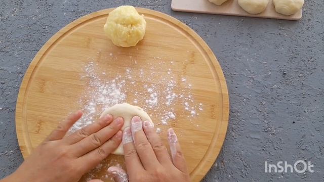 Удивительно нежные хычины с картофелем и сыром.