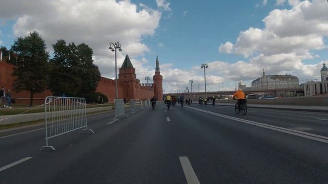 Московский ВЕЛО парад 04.09.2022 смотреть онлайн
