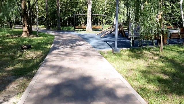 Детские площадки в парке "Филатов Луг". смотреть онлайн