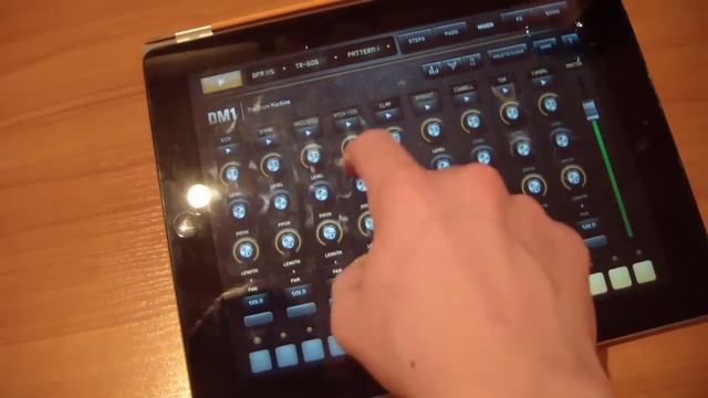 DM1 для iOS - обзор смотреть онлайн