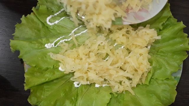 Салат ПОДСОЛНУХ I ВКУСНЫЙ САЛАТ с курицей и шампиньонами смотреть онлайн