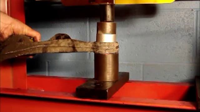 Volvo control arm bushing tool - RBI смотреть онлайн