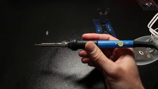 Паяльник с регулятором, керамическим нагревателем и сменными жалами смотреть онлайн