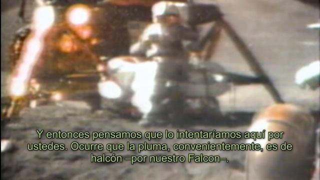 Martillo y pluma cayendo al mismo tiempo en la Luna смотреть онлайн