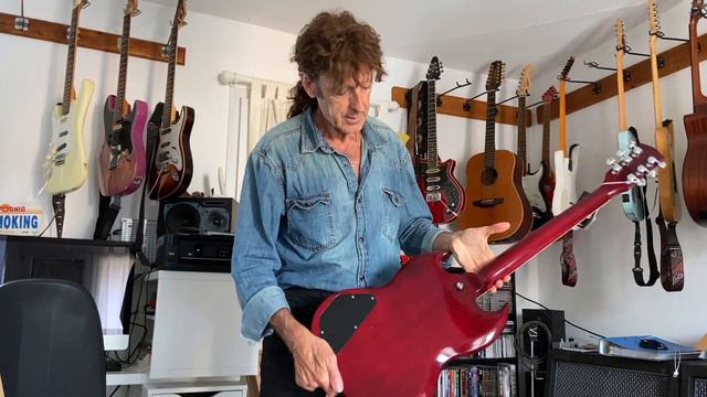 Unboxing Guitare Prodipe GS300 et ST83 - par Thierry Pontet - Gtr Shop N°38 смотреть онлайн