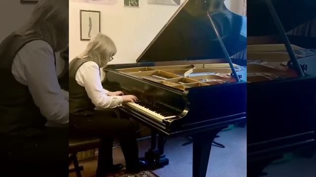 VLAD Pianist - В.Ребиков ЭЛЕГИЯ f-moll смотреть онлайн