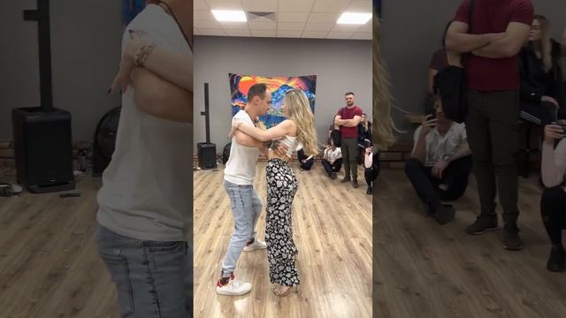 Oliwia Forma i Dominik Sambor - bachata смотреть онлайн