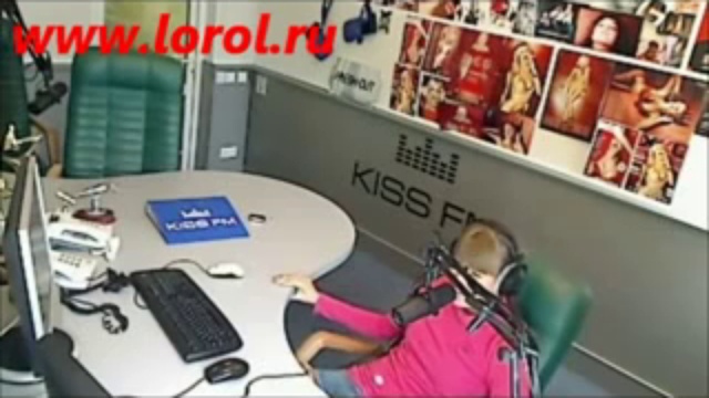 упала в прямом эфире смотреть онлайн