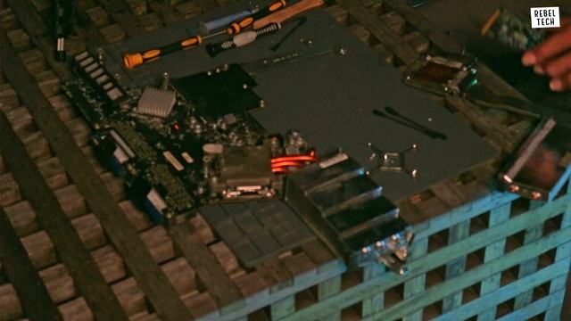 A Tech Maverick's Challenge: Taking Apart an iMac in Public