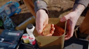 Как правильно замешать и сделать прикормку для ФЛЭТ Фидера. Замес прикормки