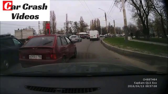 BEST OF THE RUSSIAN ROAD RAGE AND STREET FIGHTS! - THIS CLIPS 2015 TO 2020-CRAZY RUSSIAN DRIVERS HD смотреть онлайн