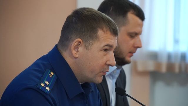 Круглый стол (снег) смотреть онлайн