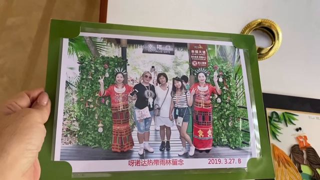 Нелегкий путь блоггерства! [ Перебираю сувениры с разных стран] смотреть онлайн