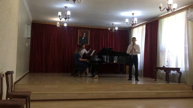 Хофмайстер Концерт 1 часть B-dur. Государственный Экзамен по специальности (21 июня 2022г.) смотреть онлайн