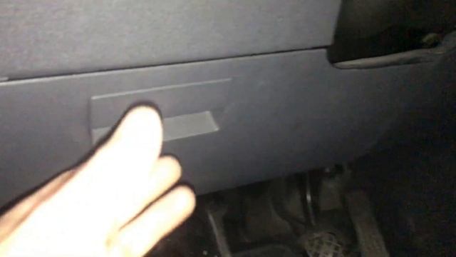 VW Touran 2009 OBD2 PORT LOCATION смотреть онлайн