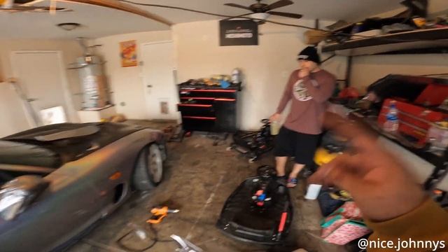FD RX7 gets vinyl wrapped!! смотреть онлайн