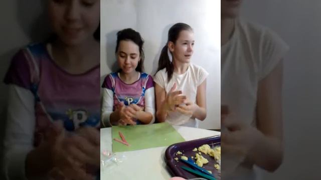 Лепим Кинетический песок и пластилином который застывает👍🎁😊🎀💕 смотреть онлайн
