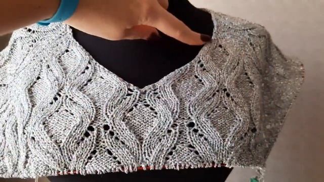ЧАСТЬ 2 ///ПУЛОВЕР СПИЦАМИ "СЕРЕБРО" С V- ОБРАЗНЫМ ВЫРЕЗОМ///СОЕДИНЕНИЕ ИЗДЕЛИЯ В КРУГ ПО ПОЛОЧКАМ смотреть онлайн