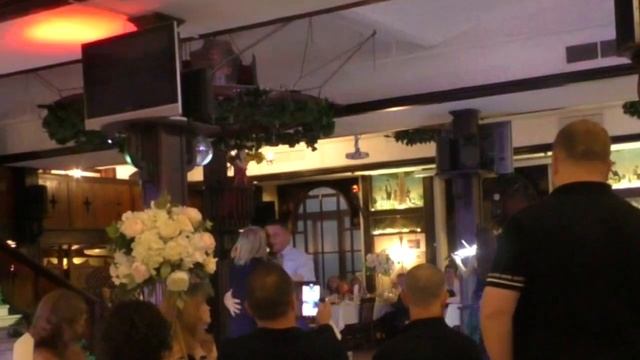 Skyfall - медленный танец на юбилее, скрипачка смотреть онлайн