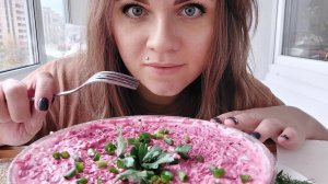 Мукбанг селедка под шубой💥_MUKBANG RUSSIAN SALAD #мукбанг #фудблогер
