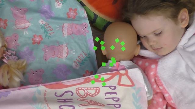 Ten in a Bed ~ Roll over song ~ Fun Songs for Children / Дети не хотят спать смотреть онлайн