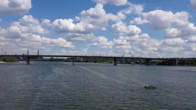Город Каменское. Река Днепр, мост. смотреть онлайн