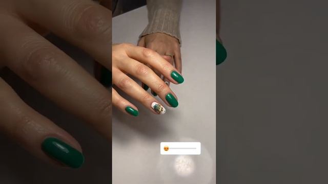 В ожидании лета - маникюр на среднюю длину ногтей смотреть онлайн