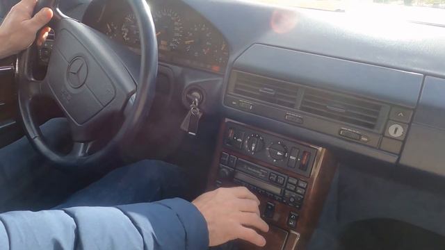 Mercedes 280 SL Azul - 1980 смотреть онлайн