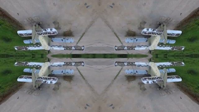 Old plane смотреть онлайн