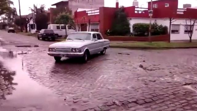 Ford falcon haciendo trompos 2015 смотреть онлайн