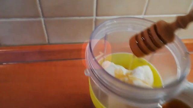 Черничный смузи с бананом- Borůvkové smoothie s banánem смотреть онлайн