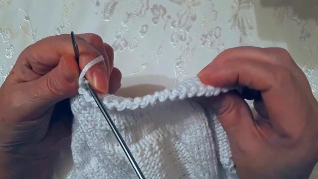 КРАСИВОЕ И ЭЛАСТИЧНОЕ закрытие полой резинки и резинки 1х1. Вязание. Спицы. BEAUTIFUL gum closure. смотреть онлайн