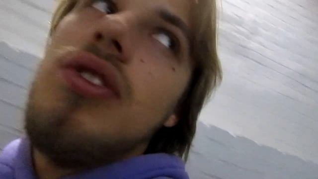 два саратовчанина приехали в москву, а там...