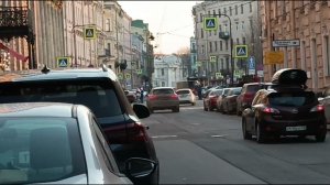 «По улицам слона водили... « Гуляем по Караванной улице