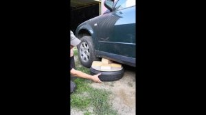 Воздушный домкрат из простого колеса своими руками.