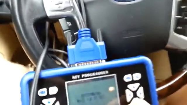 Ford Mondeo 2008 smart key programmed by SKP900 смотреть онлайн