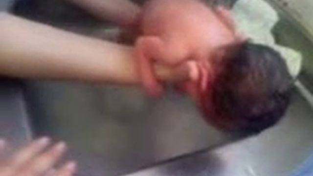 1°banho que dei na isa na UTI 35 semanas 40 cent. смотреть онлайн