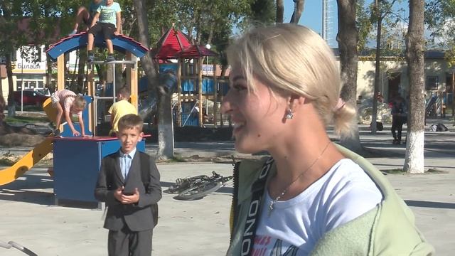 В парке в станице Гостагаевской высадят более полутысячи молодых деревьев смотреть онлайн