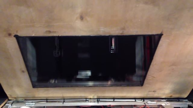 Фальшпол(каркас под усилители) в багажник GOLF 6 ч.2