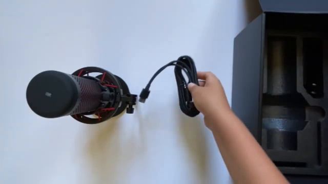 Microfon HyperX Quadcast смотреть онлайн